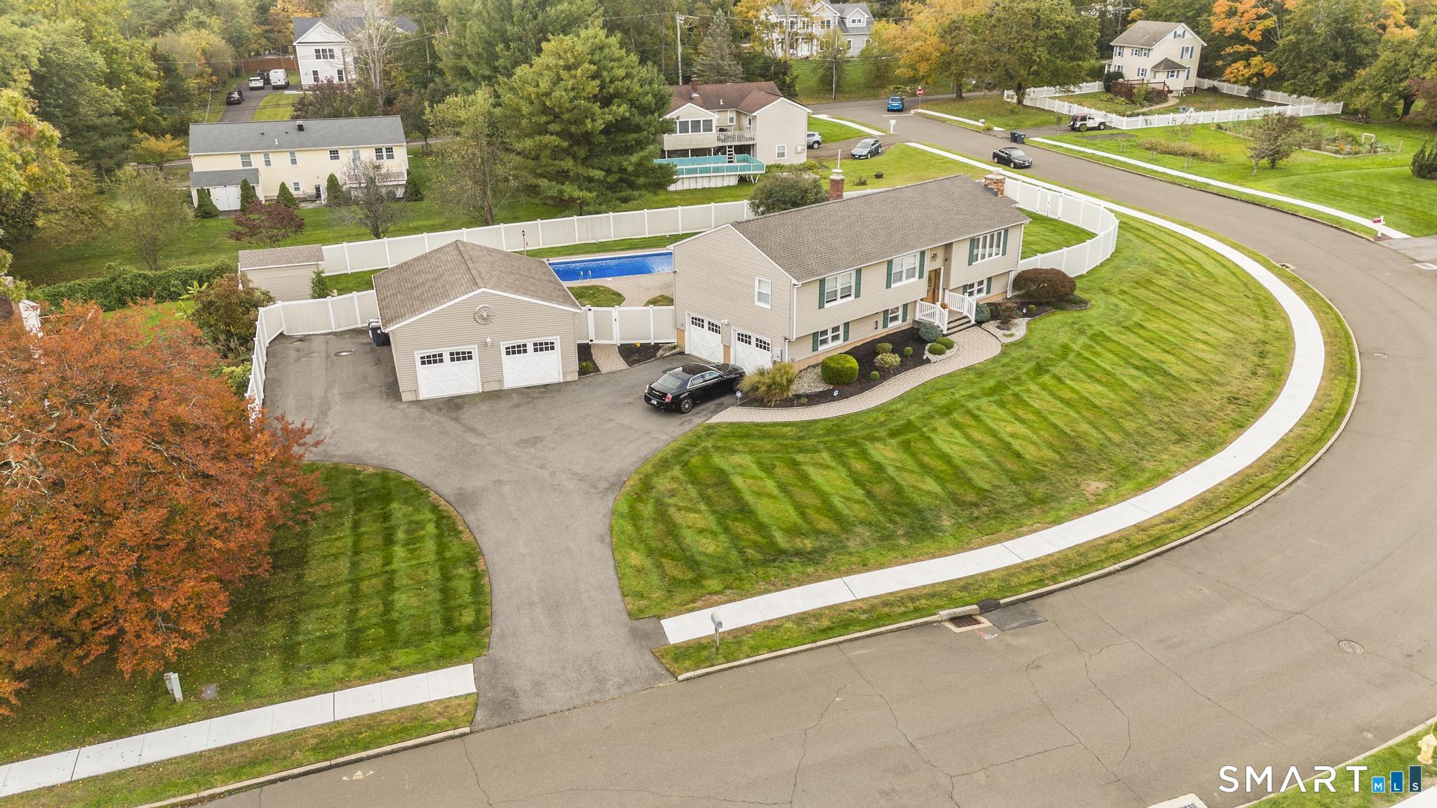 11 Crestwood Road Branford CT 06405