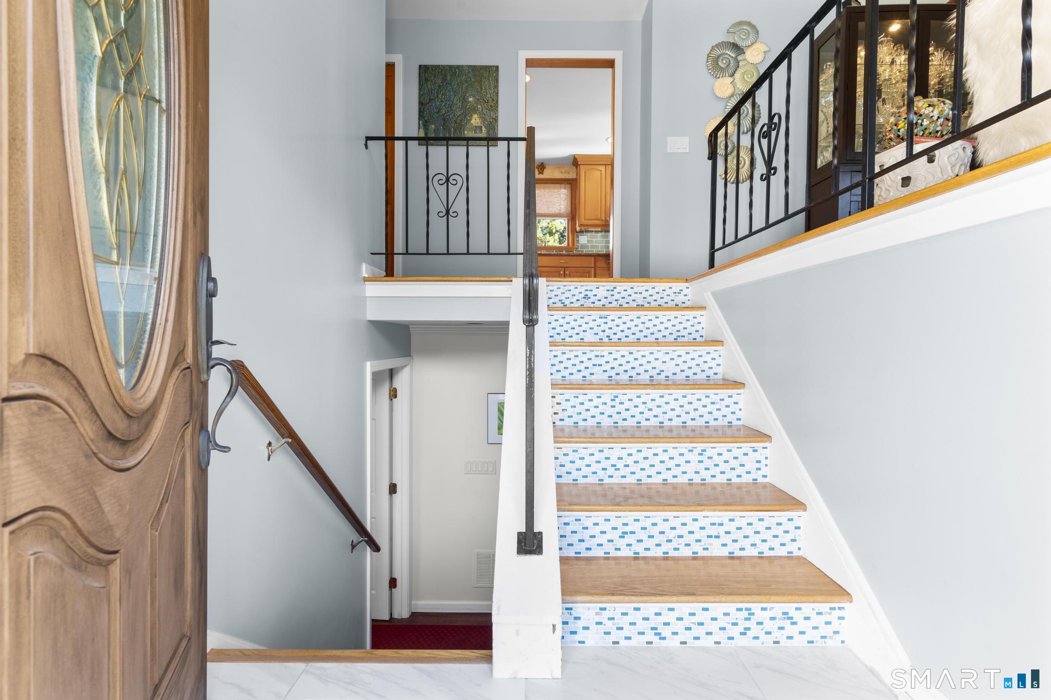 11 Crestwood Road Branford CT 06405