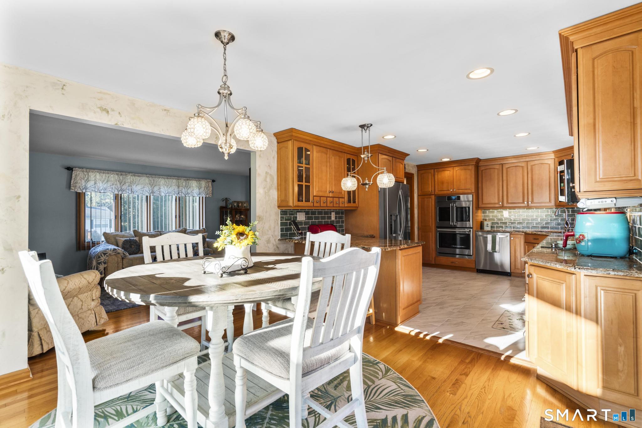 11 Crestwood Road Branford CT 06405