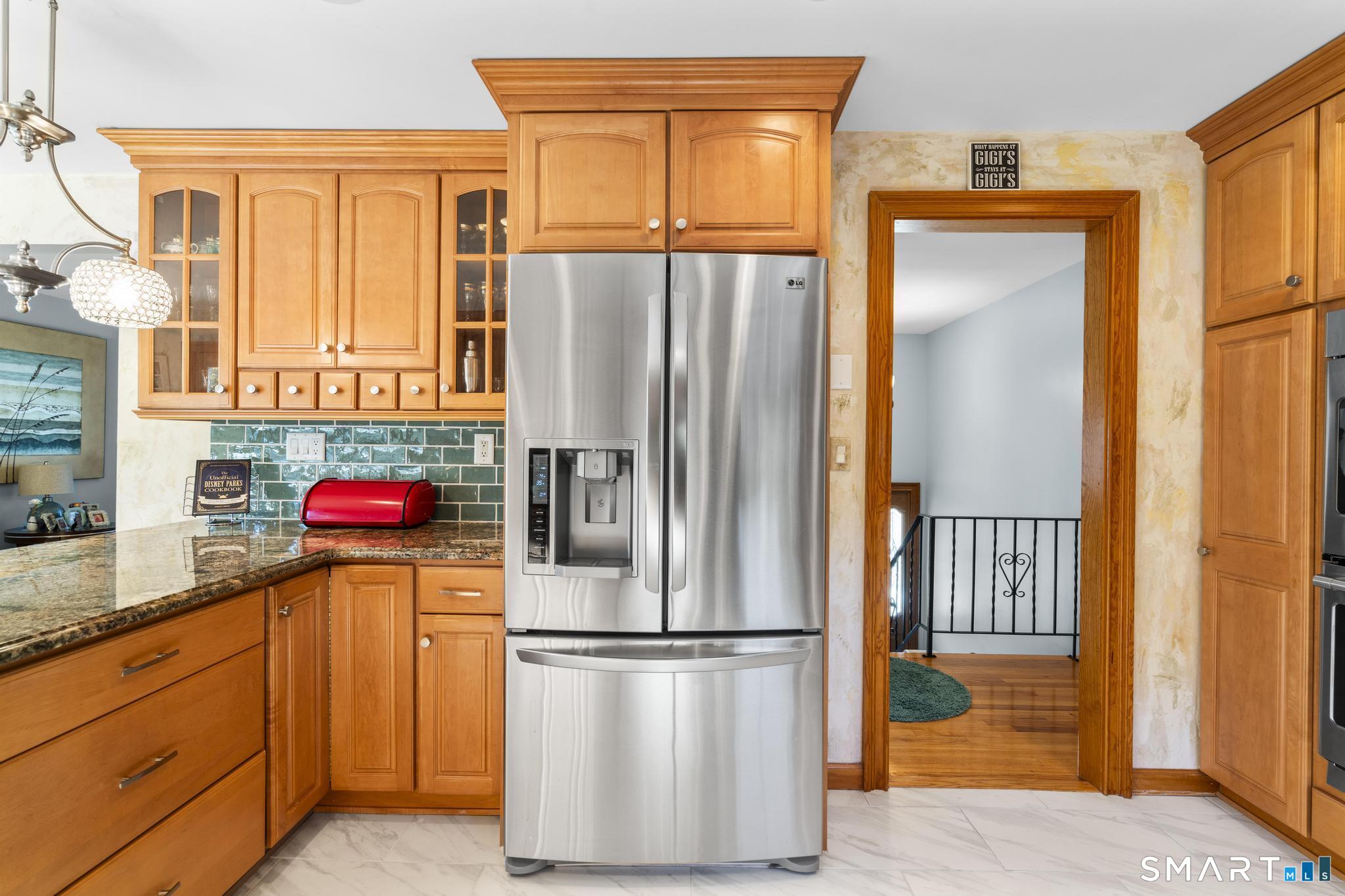 11 Crestwood Road Branford CT 06405