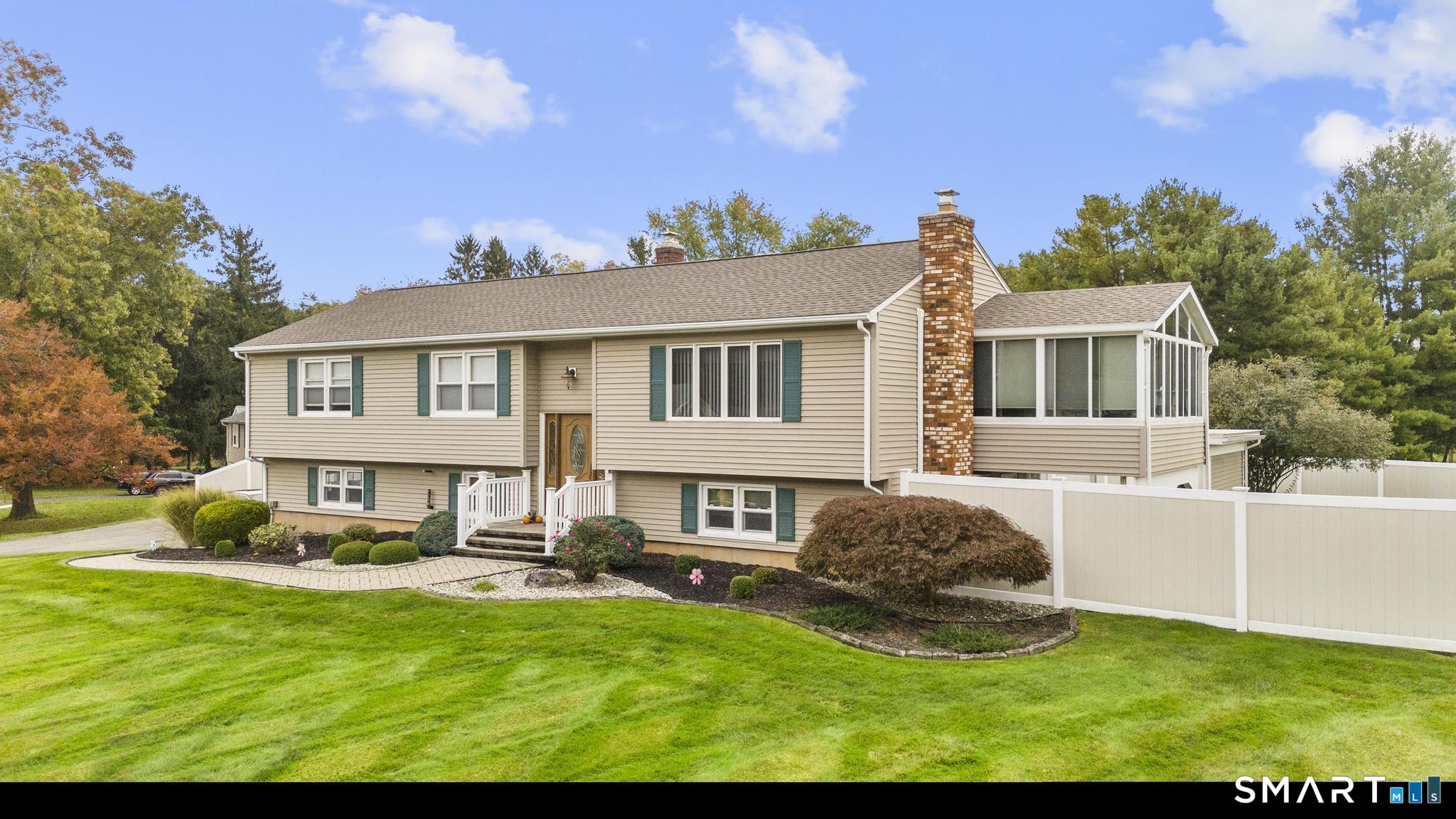 11 Crestwood Road Branford CT 06405