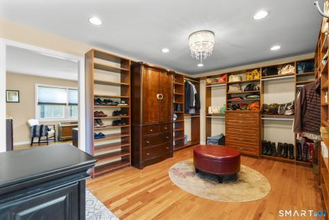 11 Crestwood Road Branford CT 06405