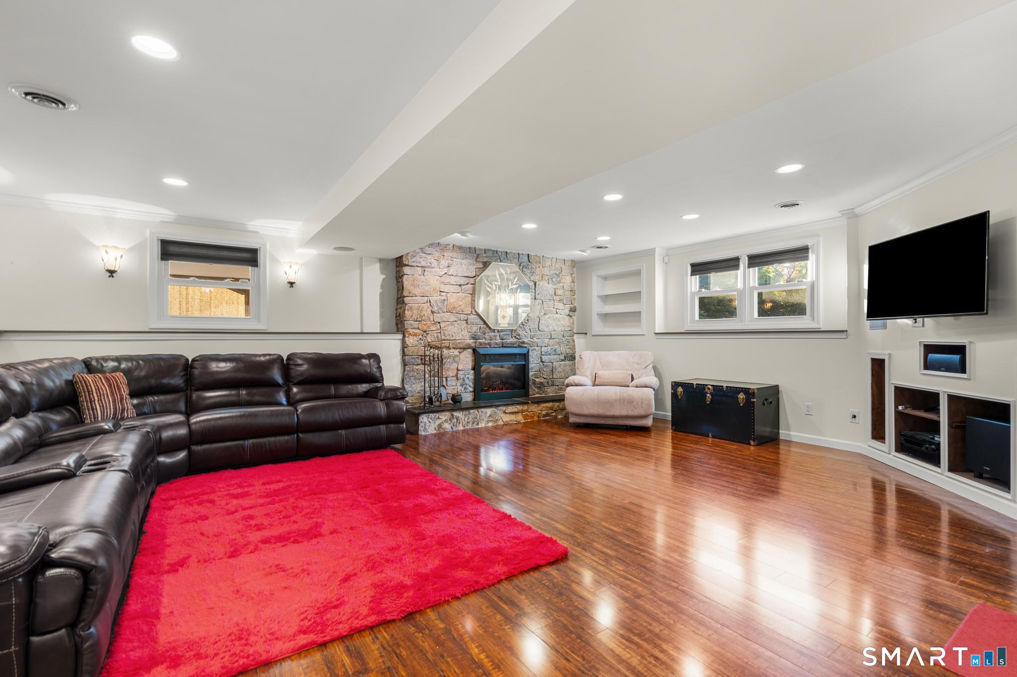 11 Crestwood Road Branford CT 06405