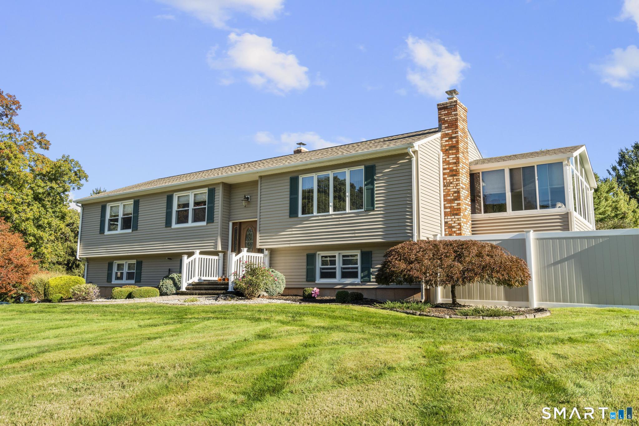 11 Crestwood Road Branford CT 06405