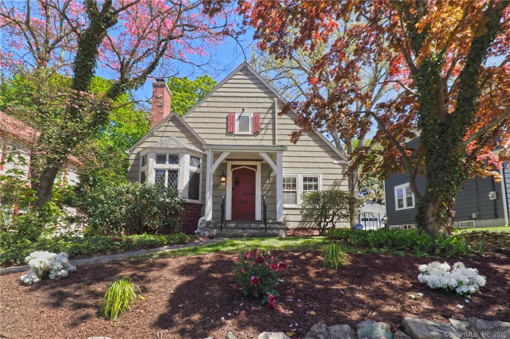215 Lakeview Terrace New Haven CT 06515