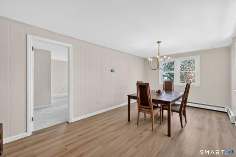 6 Ellis Road Enfield CT 06082