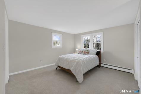 6 Ellis Road Enfield CT 06082