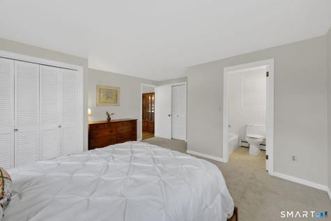 6 Ellis Road Enfield CT 06082