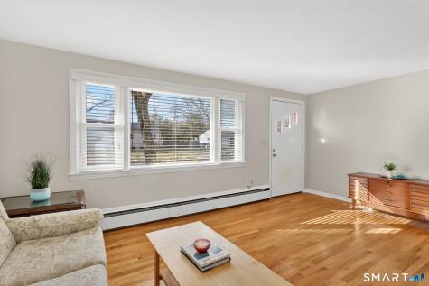 6 Ellis Road Enfield CT 06082