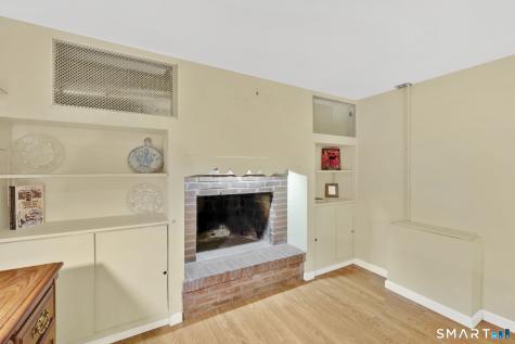 6 Ellis Road Enfield CT 06082