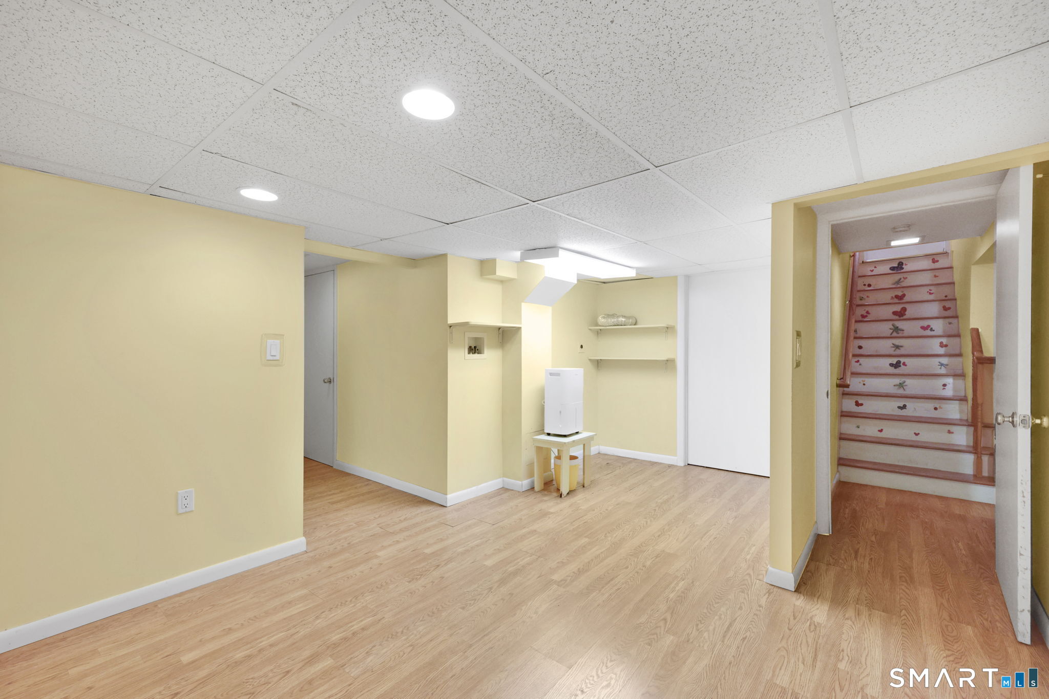 6 Ellis Road Enfield CT 06082