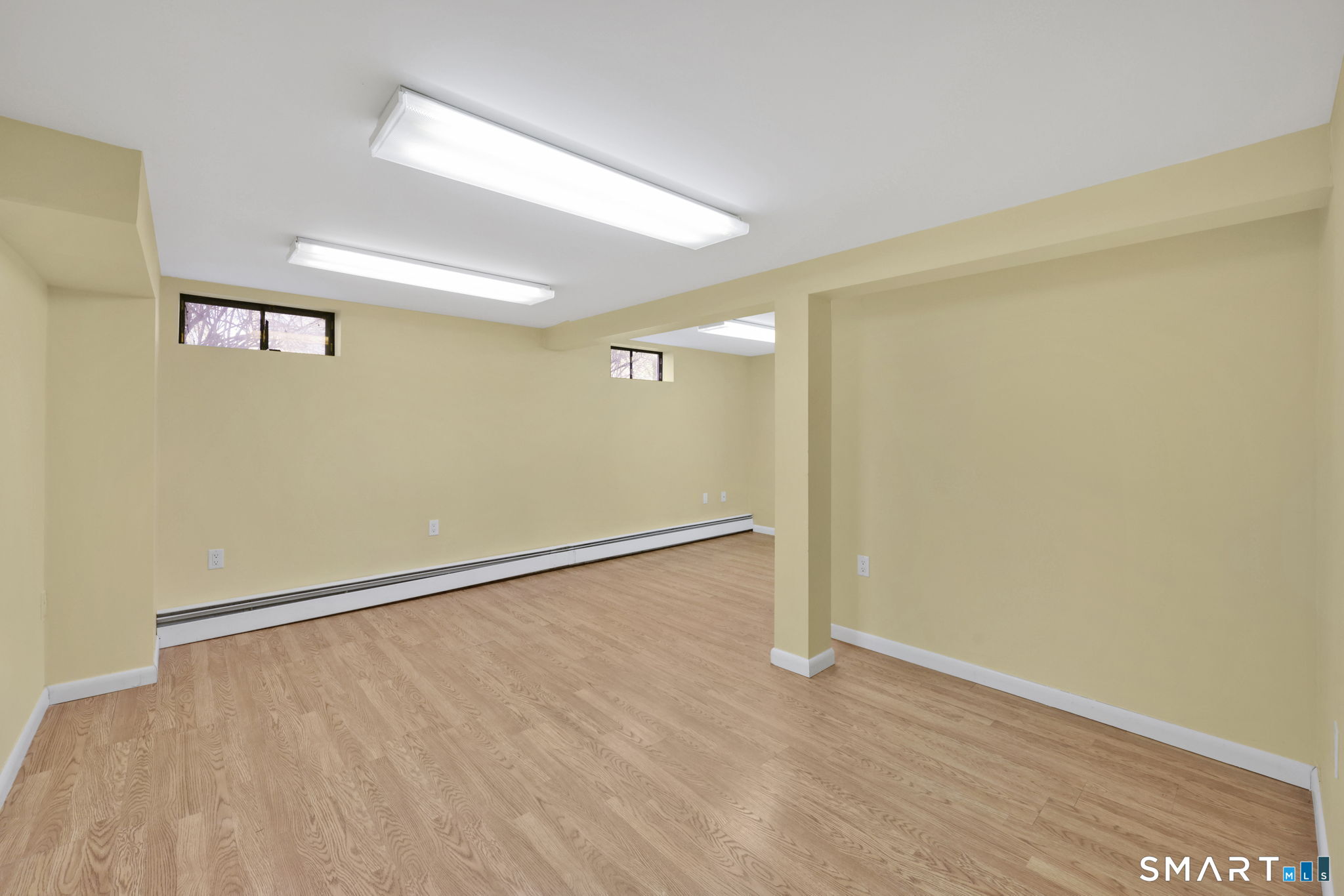 6 Ellis Road Enfield CT 06082