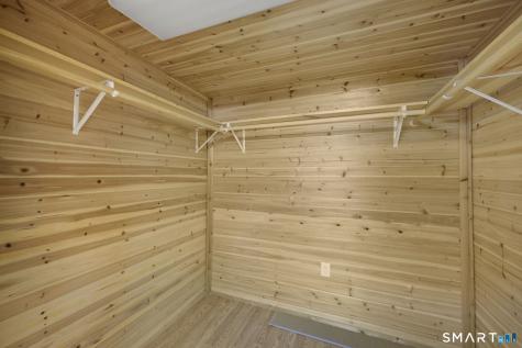 6 Ellis Road Enfield CT 06082