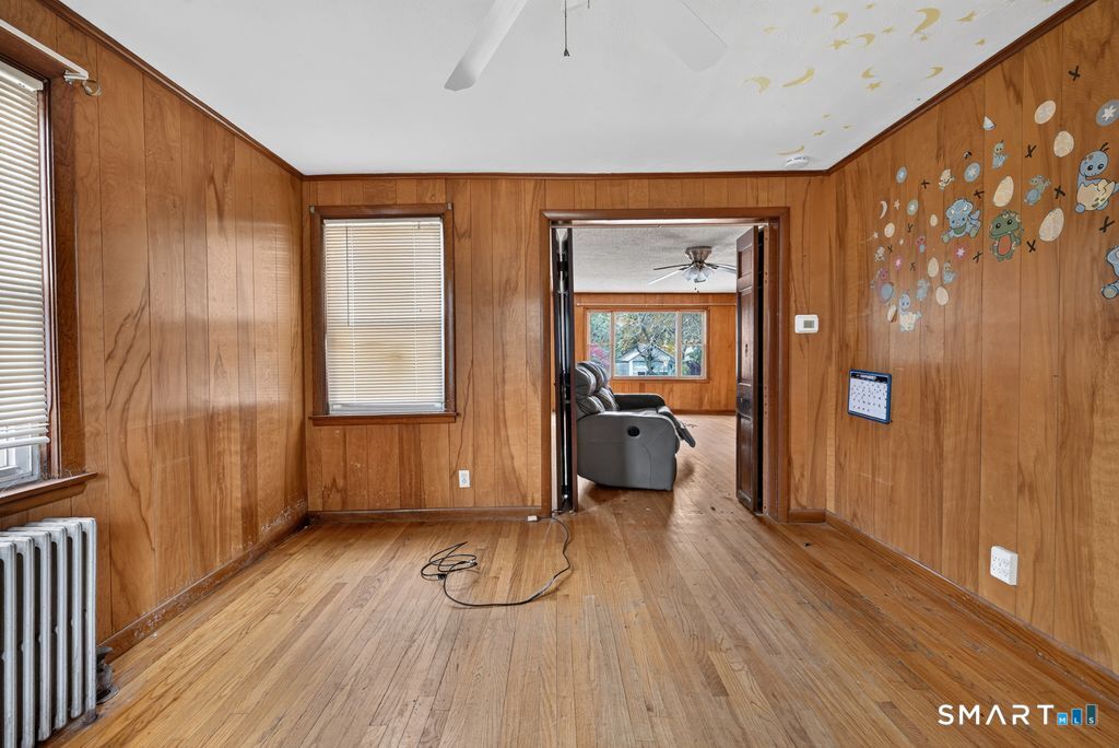 74 Highland Park Enfield CT 06082