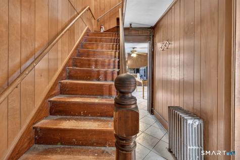 74 Highland Park Enfield CT 06082