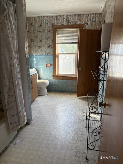 74 Highland Park Enfield CT 06082