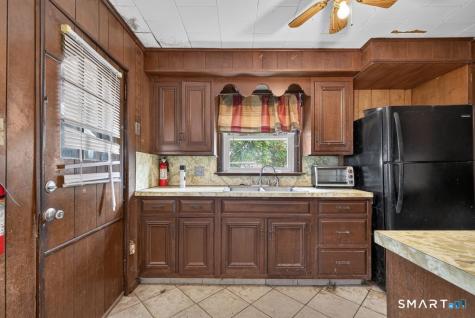 74 Highland Park Enfield CT 06082