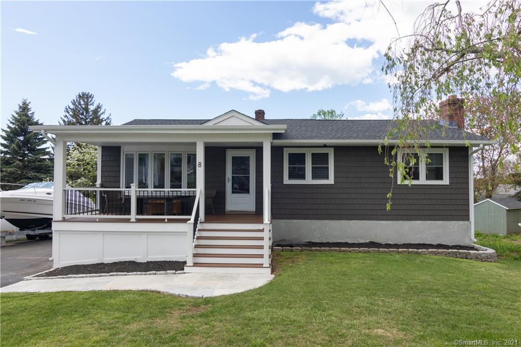8 Clarendon Street Branford CT 06405