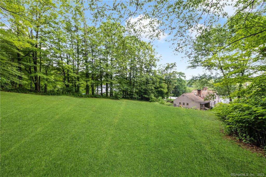 1250 Route 171 Woodstock CT 06281