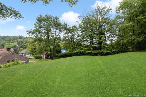 1250 Route 171 Woodstock CT 06281