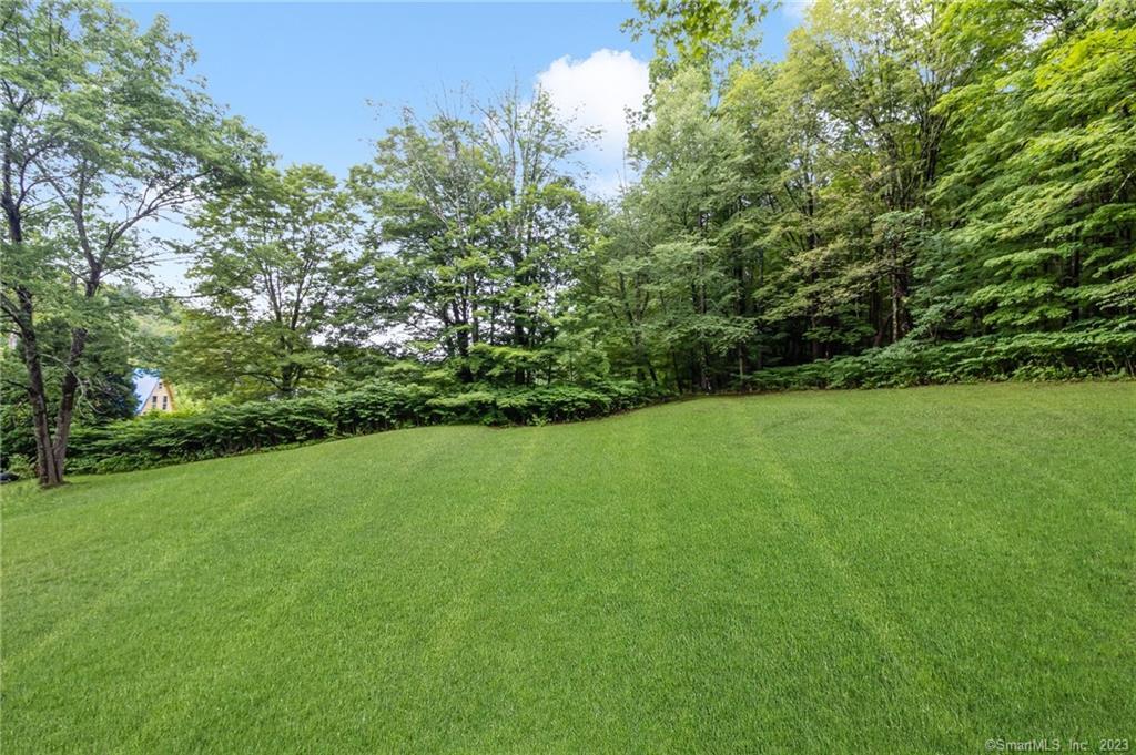 1250 Route 171 Woodstock CT 06281