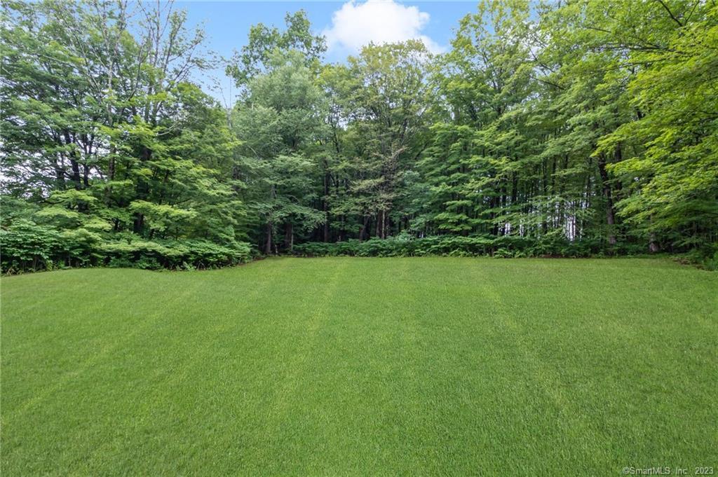 1250 Route 171 Woodstock CT 06281