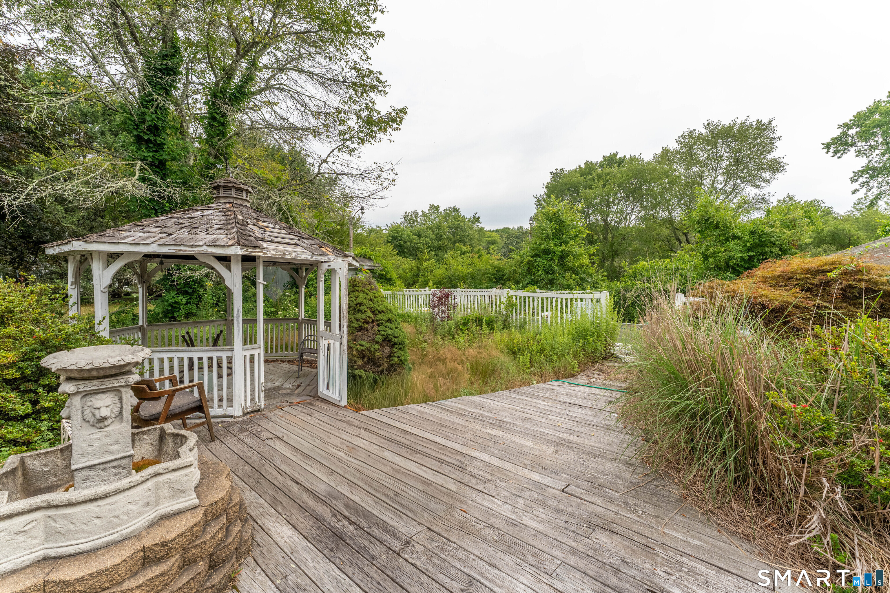 193 Old Colchester Road Waterford CT 06375