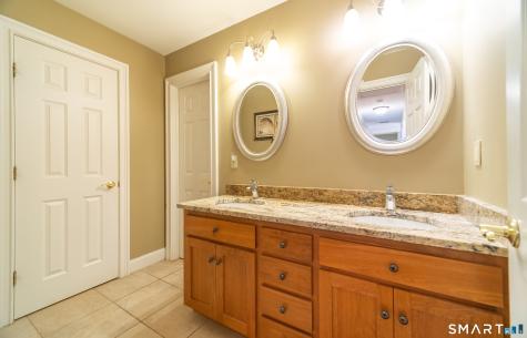 29 Copper Beech Drive Middletown CT 06457