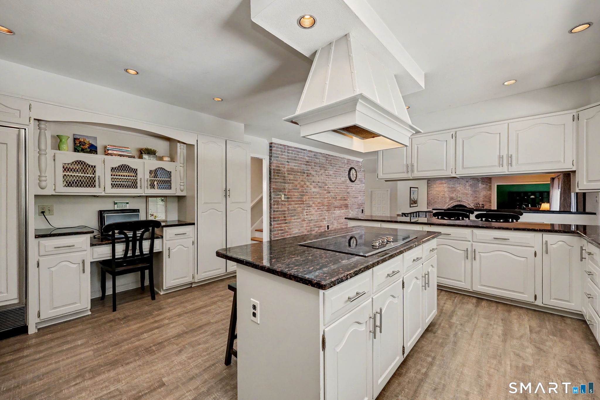 10 Morning Glory Drive Easton CT 06612