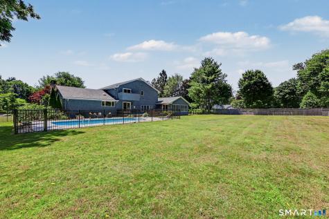 10 Morning Glory Drive Easton CT 06612
