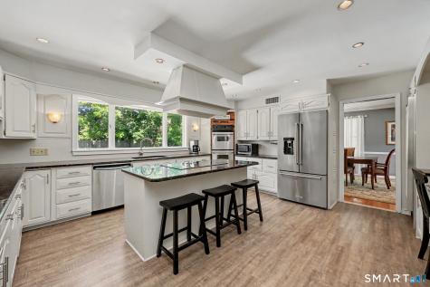 10 Morning Glory Drive Easton CT 06612