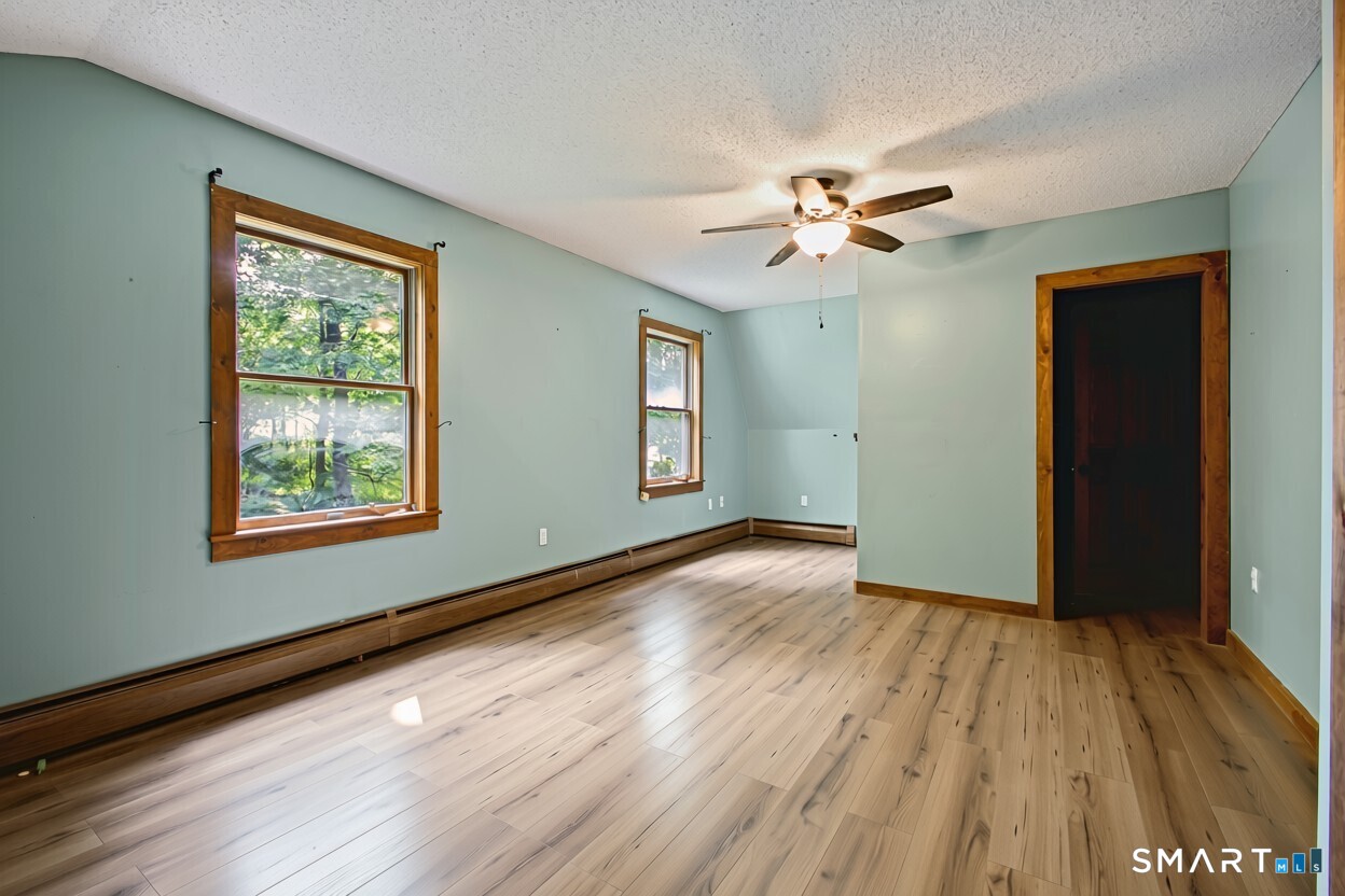 4 Railroad Avenue Plainfield CT 06374