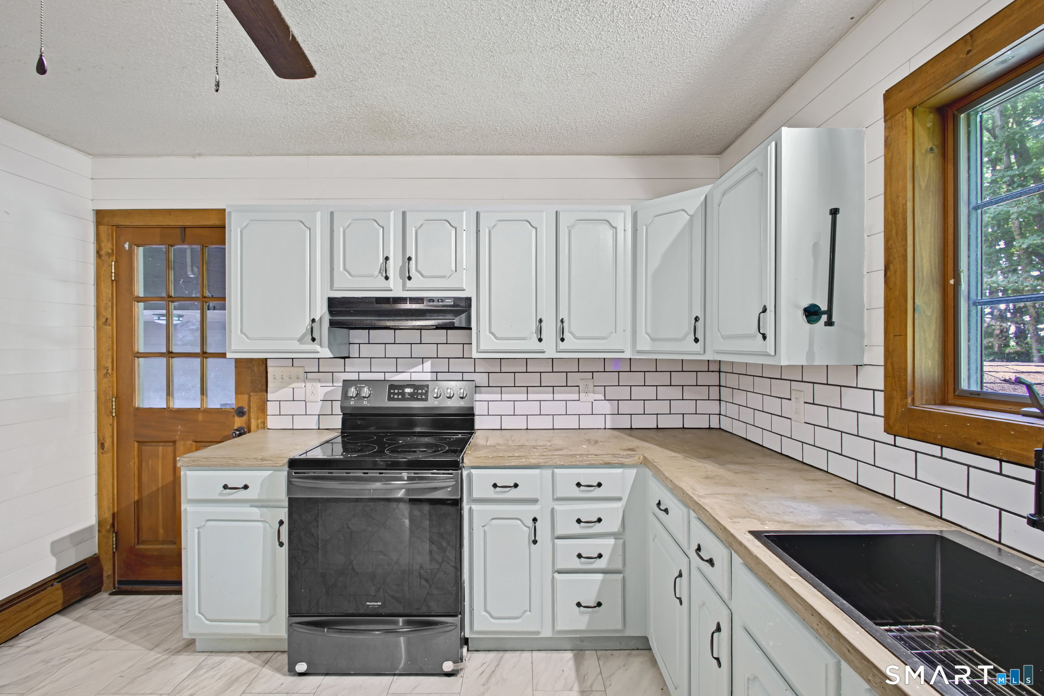 4 Railroad Avenue Plainfield CT 06374