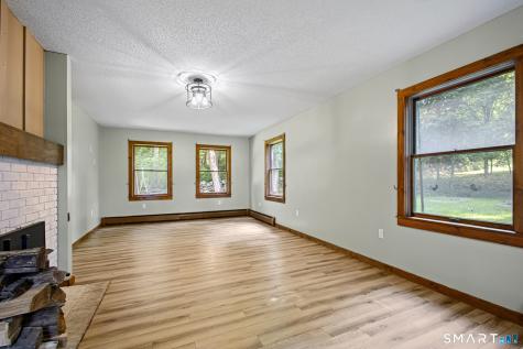 4 Railroad Avenue Plainfield CT 06374