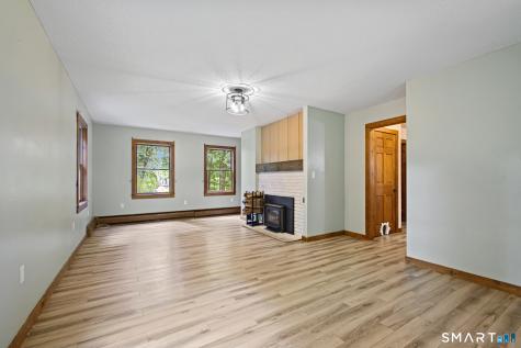 4 Railroad Avenue Plainfield CT 06374