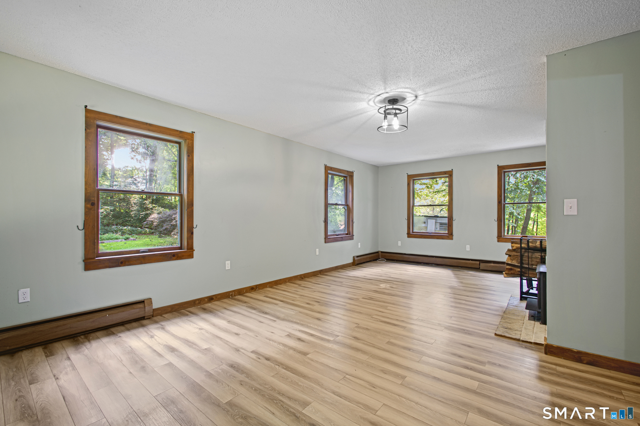 4 Railroad Avenue Plainfield CT 06374
