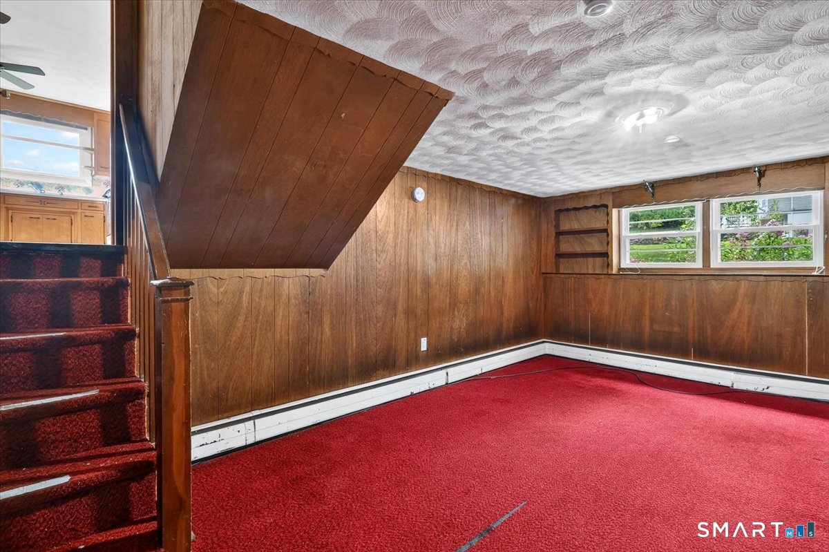 6 Sunset Avenue Ledyard CT 06339