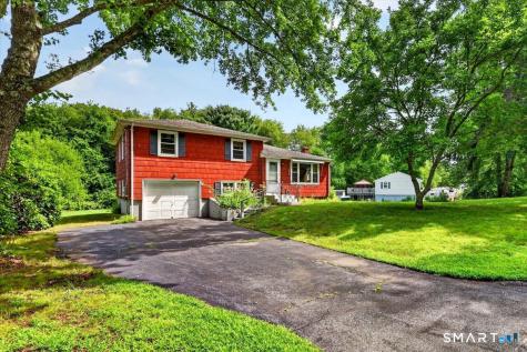 6 Sunset Avenue Ledyard CT 06339