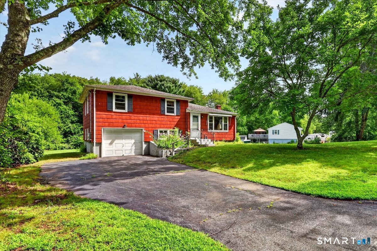 6 Sunset Avenue Ledyard CT 06339
