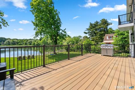 7 Waterside Lane West Hartford CT 06107