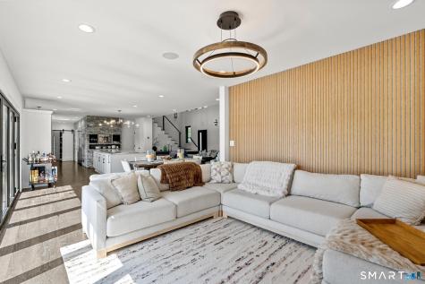 7 Waterside Lane West Hartford CT 06107