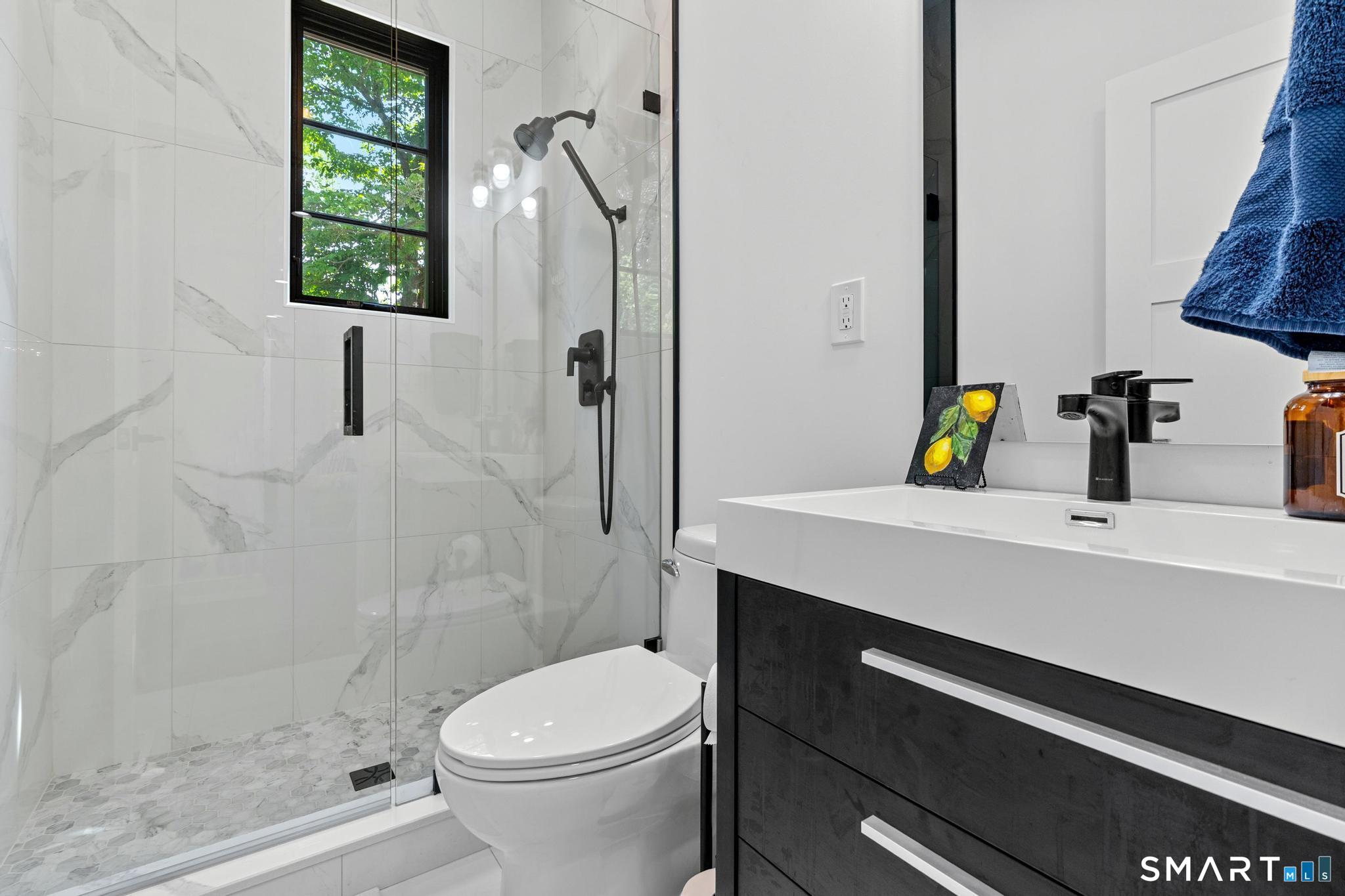 7 Waterside Lane West Hartford CT 06107