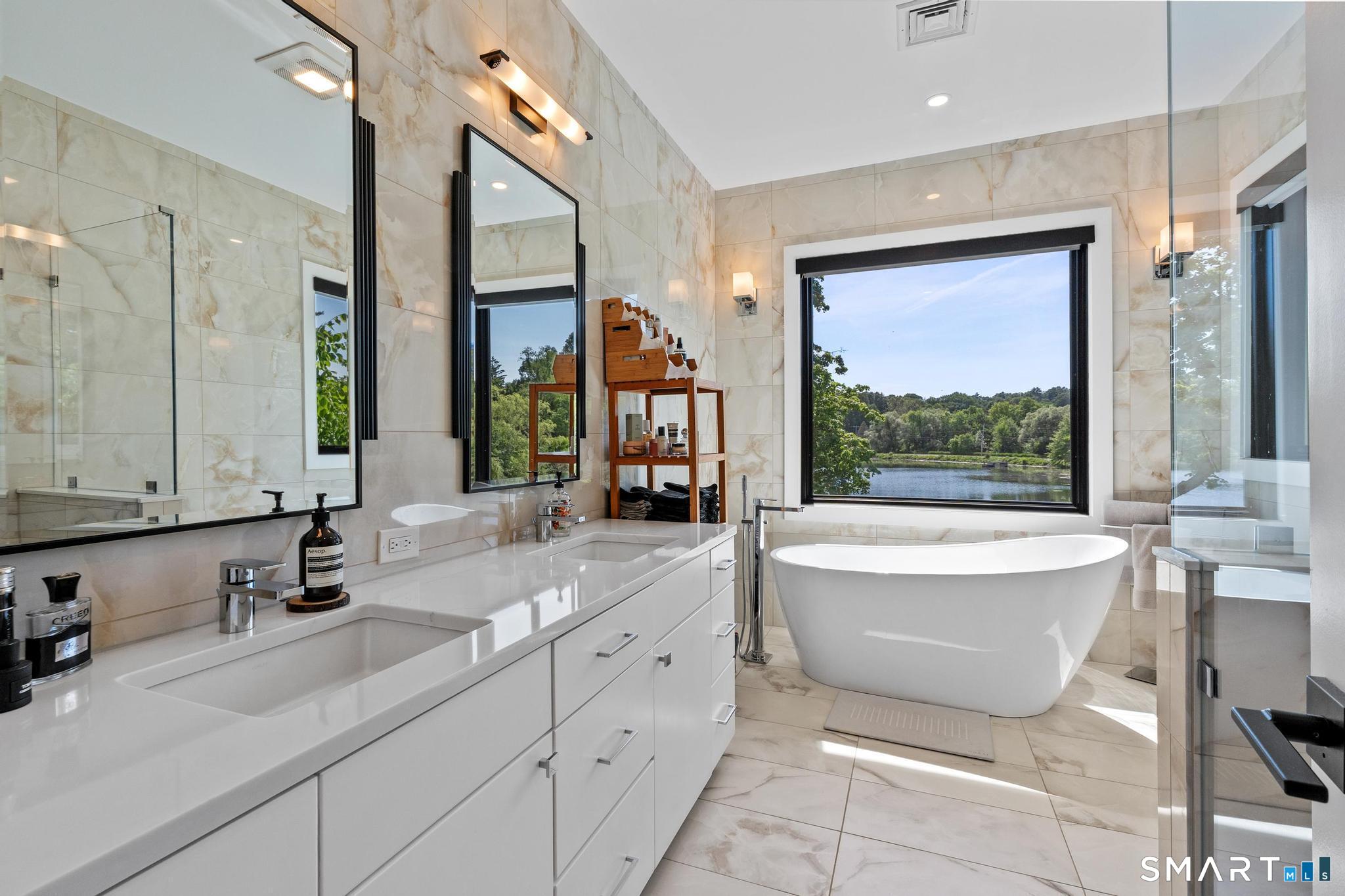 7 Waterside Lane West Hartford CT 06107