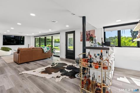 7 Waterside Lane West Hartford CT 06107