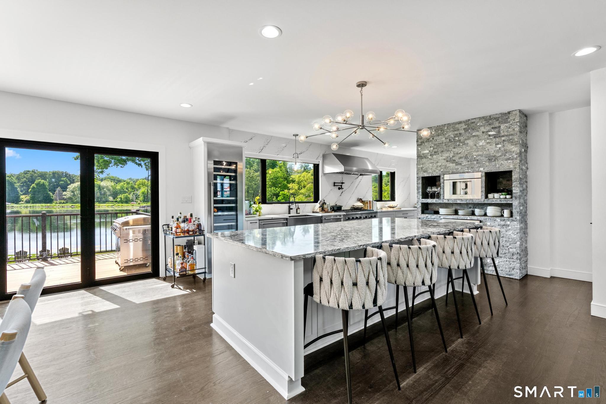 7 Waterside Lane West Hartford CT 06107
