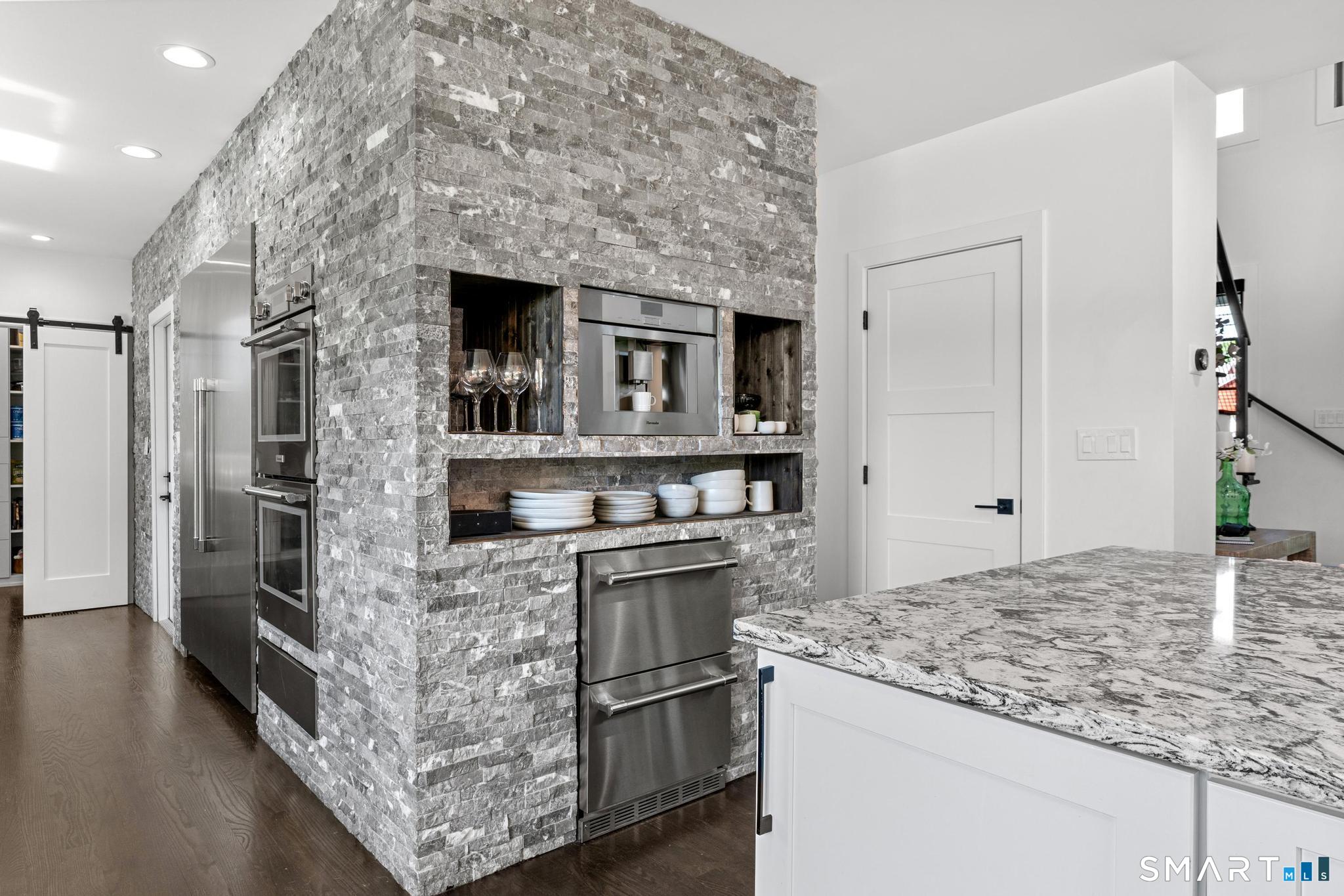 7 Waterside Lane West Hartford CT 06107