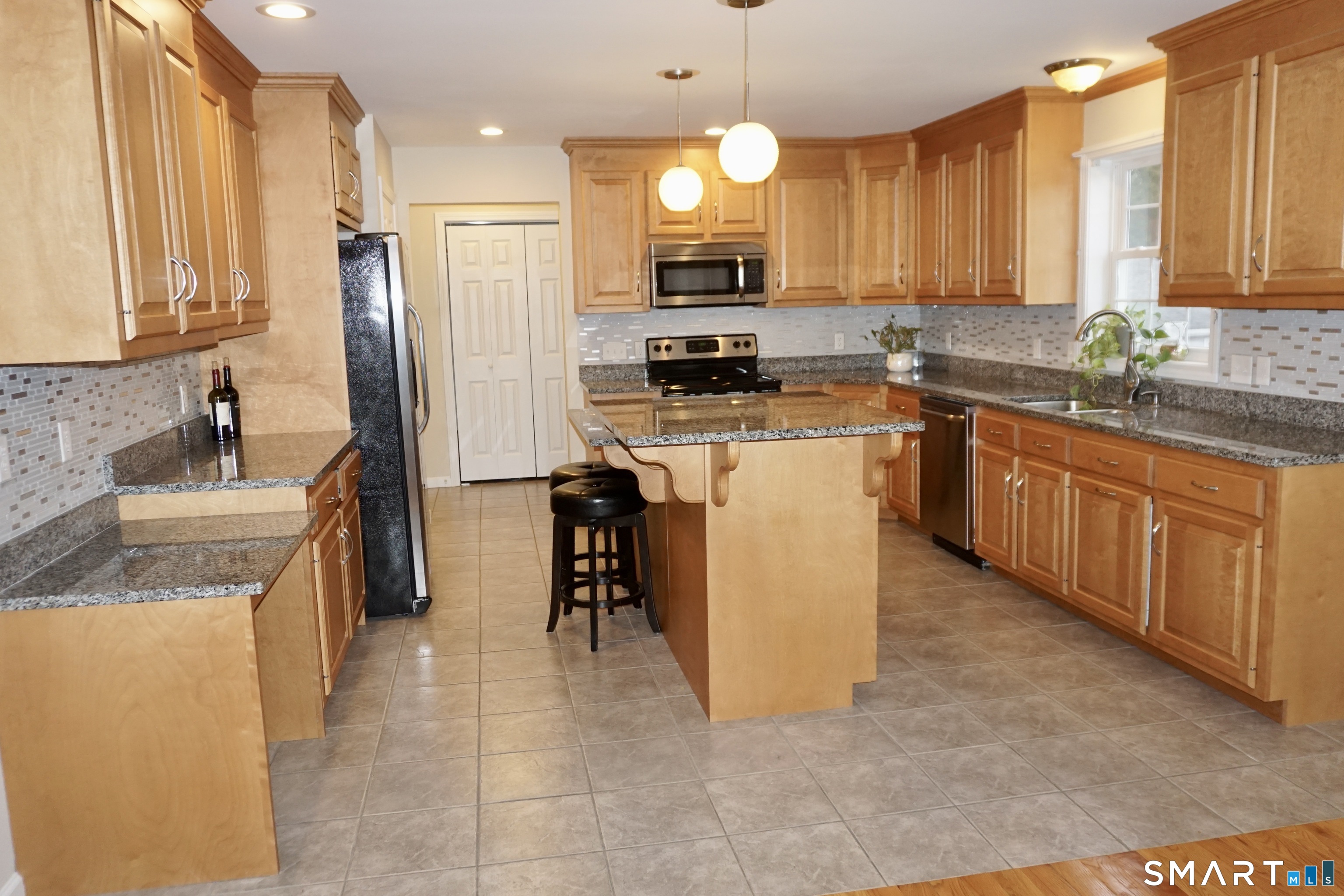 139 South End Road Southington CT 06489