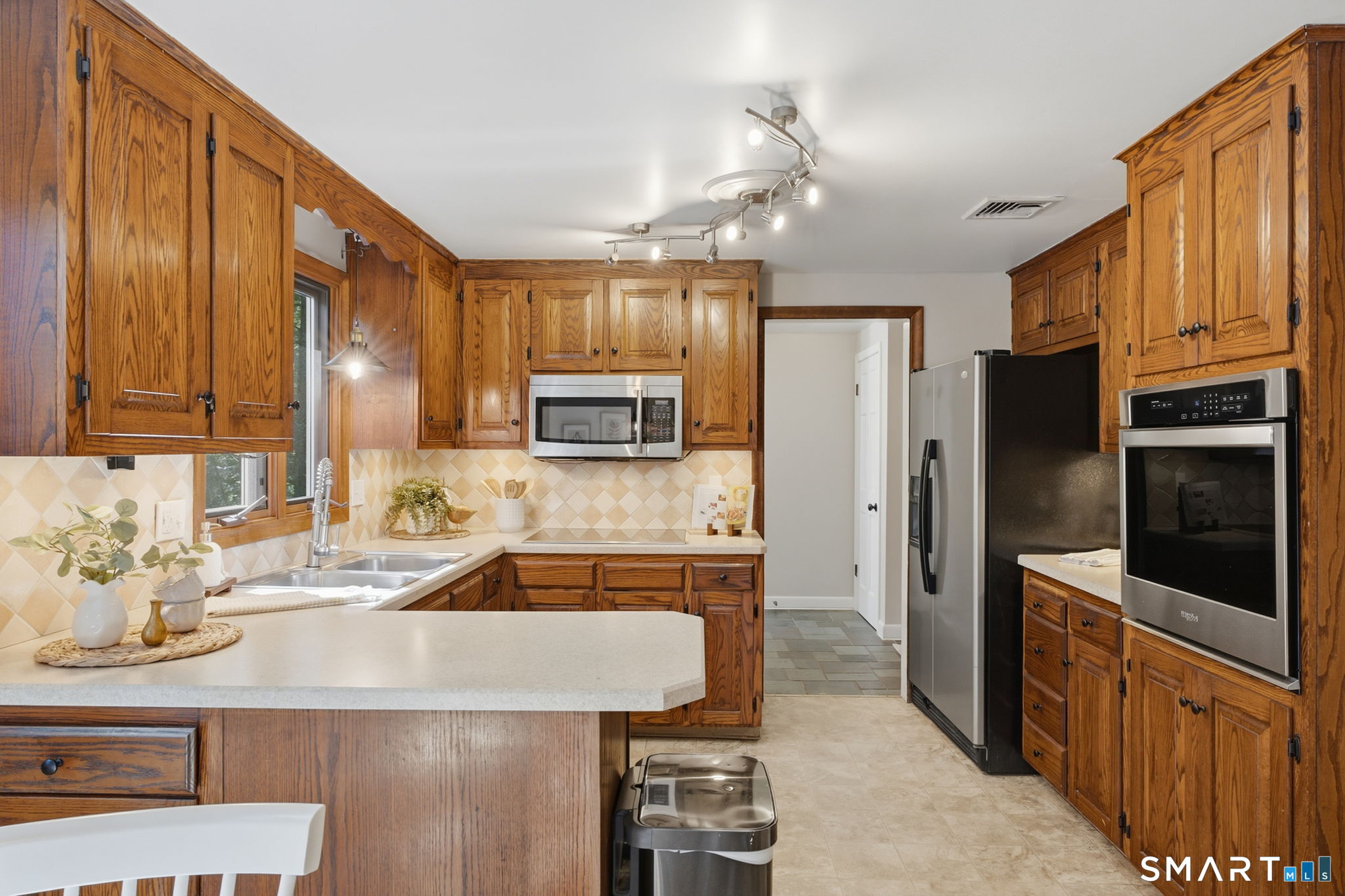 15 Sanctuary Drive Simsbury CT 06070