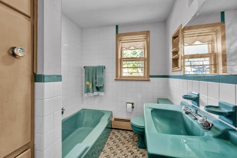 10 Jeanette Road Danbury CT 06811