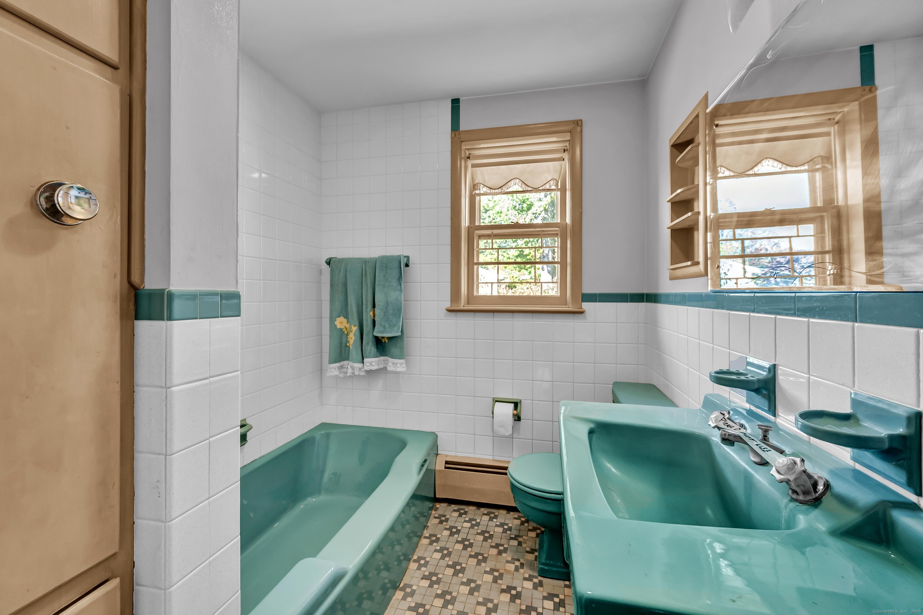 10 Jeanette Road Danbury CT 06811